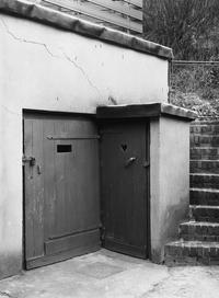 Volker Döhne  
From the series: Stille Orte, 1976  
Silver gelatin print on baryt paper  
18 × 24 cm  
© Volker Döhne  
Courtesy the artist