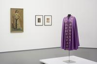 Installation shot "Tailored for Freedom. The Artistic Dress around 1900 in Fashion, Art and Society", Kunstmuseen Krefeld, Kaiser Wilhelm Museum, 
October 12, 2018 - Februar 24, 2019  
Photo: Dirk Rose