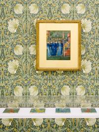 Edward Burne Jones  
The King’s Wedding, 1870  
Gouache, heightened with gold, on vellum/parchment  
Clemens Sels Museum Neuss
Installation shot "Tailored for Freedom. The Artistic Dress around 1900 in Fashion, Art and Society", Kunstmuseen Krefeld, Kaiser Wilhelm Museum, 
October 12, 2018 - Februar 24, 2019  
Photo: Dirk Rose