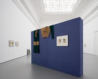 Installationsansicht, Ola Vasiljeva // Der Werkbund. Haus der F.", Kaiser Wilhelm Museum, Kunstmuseen Krefeld, Foto: Dirk Rose