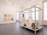 Collection in motion, room „Royal Copenhagen“ (detail), Danish design around 1900, Thorvald Bindesbøll, Photo: Dirk Rose