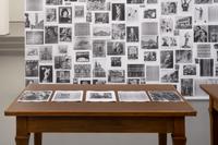 Marcel Odenbach  
Ohne Titel, 2020  
Rauminstallation (Detail)  
Fotokopien, Tische, Vitrine, Gemälde  
Courtesy M. Odenbach, Kunstmuseen Krefeld  
© VG Bild-Kunst, Bonn 2020  
Foto: Dirk Rose