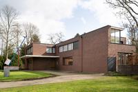 Haus Esters  
Ludwig Mies van der Rohe  
Foto Dirk Rose, Kunstmuseen Krefeld