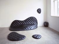 Robert Stadler, Pools & Pouf !, 2004,
Collection Frac Grand Large — Hauts-de-France  
© VG Bild-Kunst, Bonn, 2024