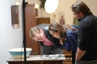 Sammlungssatellit #9 - Die Bar/Collection Satellite #9 - The Bar im /at KWM, Kunstmuseen Krefeld 2024
© Liora Epstein
Foto/Photo: Dirk Rose