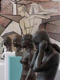 Standpunkte  
Installationsansicht im KWM, Kunstmuseen Krefeld, 2024  
© VG Bild-Kunst, Bonn, 2024  
Foto: Kunstmuseen Krefeld / Dirk Rose
