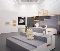 Visionary Spaces. Walter Pichler Meets Frederick Kiesler in a Display by raumlaborberlin  
Installation view at KWM, 2024  
Photo: Dirk Rose