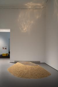 Visionary Spaces. Walter Pichler Meets Frederick Kiesler in a Display by raumlaborberlin
Installation view at KWM, 2024
Photo: Dirk Rose