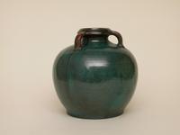 Paul Dresler, Vase, 1922  
Töpferei Grootenburg, Krefeld, Ausführung  
13,8 × 13,5 cm  
Collection Kunstmuseen Krefeld  
Photo: Kunstmuseen Krefeld / Volker Döhne