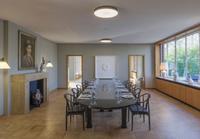 Elmgreen & Dragset, Die Zugezogenen, 2017  
Installationansicht Haus Lange  
© VG Bild-Kunst, Bonn, 2025  Photo: Kunstmuseen Krefeld / Volker Döhne