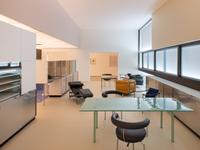 Charlotte Perriand. L’Art d’habiter / The Art of Dwelling  
Installation view at Kaiser Wilhelm Museum  
Cassina reconstruction of the Salon d'Automne, 1929  
© FLC, VG Bild-Kunst, Bonn, 2025  
© VG Bild-Kunst, Bonn, 2025  
Photo: Dirk Rose