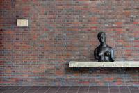 Wilhelm Lehmbruck  
Büste Frau L., 1910, Sammlung Kunstmuseen Krefeld  
Installationsansicht, Haus Lange, 2020  
Foto: Dirk Rose, 2020
