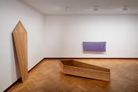 Ausstellungsansicht Mensch Natur Politik mit Joe Scanlan, Début du siècle, 1997, © der Künstler, Foto: Dirk Rose