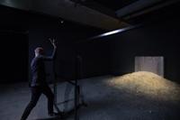 Adolf Luther, Aktion Flaschenzerschlagen, 1961/1968  
Ausstellungsansicht ZERO, 2018, Museum of Old and New Art (MONA), Hobart, Australien  
© VG Bild-Kunst, Bonn 2022, Foto: Jesse Hunniford, Courtesy MONA