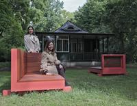 Andrea Zittel, Planar Composition for Esters Garden House, 2022 (Installation view)  
HLHE Sculpture Garden, Collection Kunstmuseen Krefeld and permanent loan of Freunde der Kunstmuseen Krefeld e.V.  
with Juliane Duft, Assistant Curator and Katia Baudin, Director (f.l.t.r.)  
© Andrea Zittel / Photo: Dirk Jochmann / Kunstmuseen Krefeld