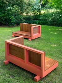 Andrea Zittel, Planar Composition for Esters Garden House, 2022 (Installation view)  
HLHE Sculpture Garden, Collection Kunstmuseen Krefeld and permanent loan of Freunde der Kunstmuseen Krefeld e.V.  
© Andrea Zittel / Photo: Dirk Rose / Kunstmuseen Krefeld